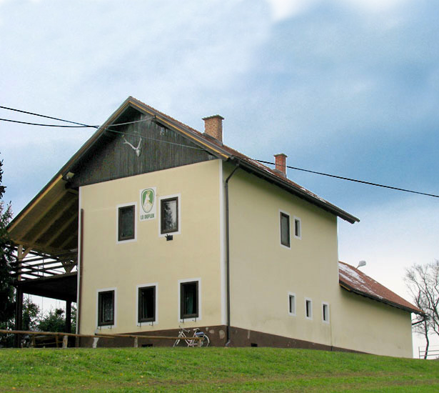 Lovski dom
